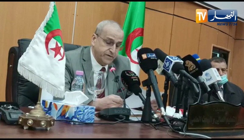 وزير التعليم العالي يدعو مديري الإقامات والخدمات الجامعية لتحسين ظروف الطلبة