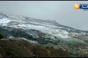 الثلوج تغطي جبال اولاد ادريس بسوق اهراس