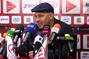 زكري: ” أنا نرد في الندوة الصحفية ماشي في الهاتف “