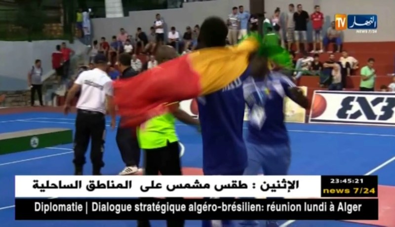 إحتفالات هستيرية لمنتخب مالي لكرة السلة بعد التتويج بالذهب