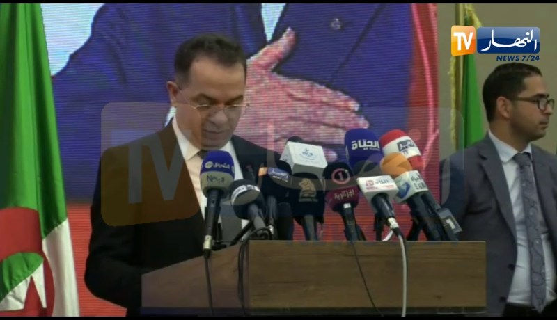 تم تسليم خلال عهدة بوتفليقة ازيد من 3.6 مليون سكن و800 ألف سكن هي طور الانجاز ستسلم نهاية 2019