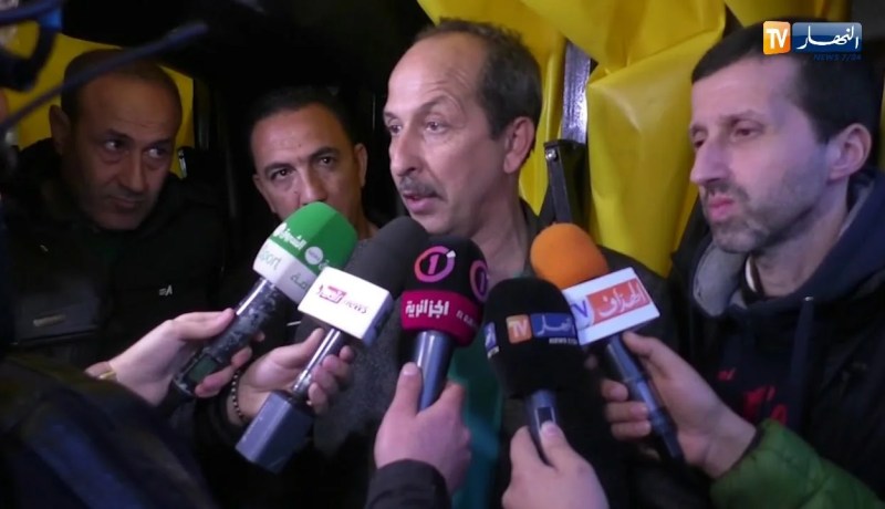 رشوة عنف وجهوية.مصطلحات تطغى على تصريحات الفاعلين في الساحة الكروية