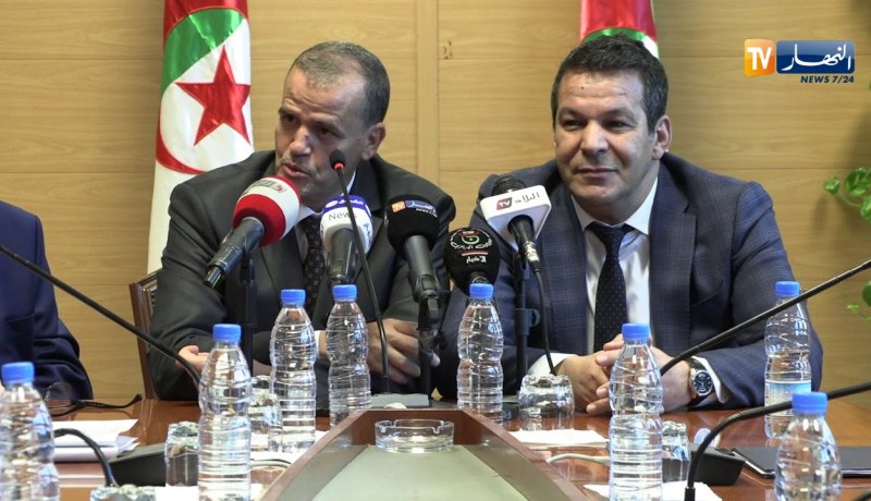 كمال رزيق: “نشكر إطارات الوزارة..ولازم في 6 أشهر تبان النتيجة”