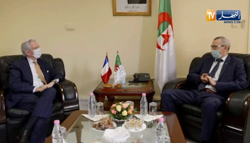 وزير الإتصال الناطق الرسمي للحكومة يستقبل السفير الفرنسي بالجزائر