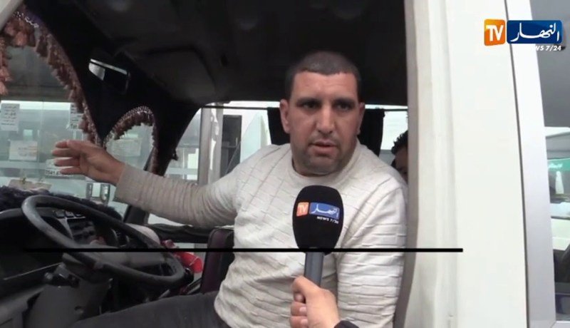 كورونا/ الوقاية خير من العلاج..شعار نبيل للحفاظ على سلامة ركاب الحافلة