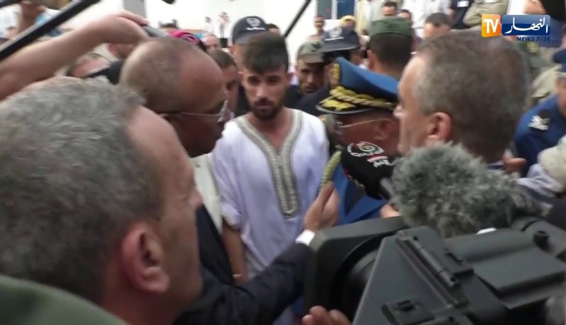 بدوي: نرجعولكم بنادق الصيد ولي خسرتلو نعطولو وحدة جديدة