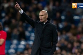 زيدان: الحديث عن تصفية تشكيلة الريال يعتبر قلة إحترام للاعبين