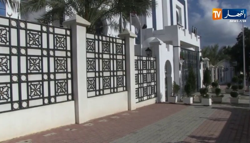 المجلس الدستوري يرفع مقترحاته حول مشروع مسودة الدستور لرئاسة الجمهورية