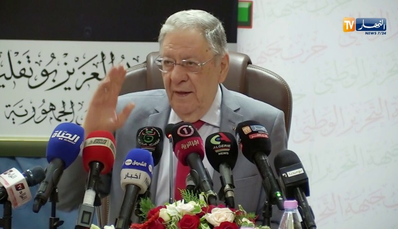 ولد عباس: عشنا الجحيم في التسعينات والشعب الجزائري عبقري