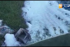 مواد سامة وبقايا المصانع تصب بالوادي في تاجنانت بميلة