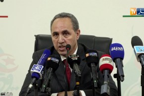 ميهوبي: “جوانب القاعدة 51/49 أعاقت الإقتصاد الوطني”