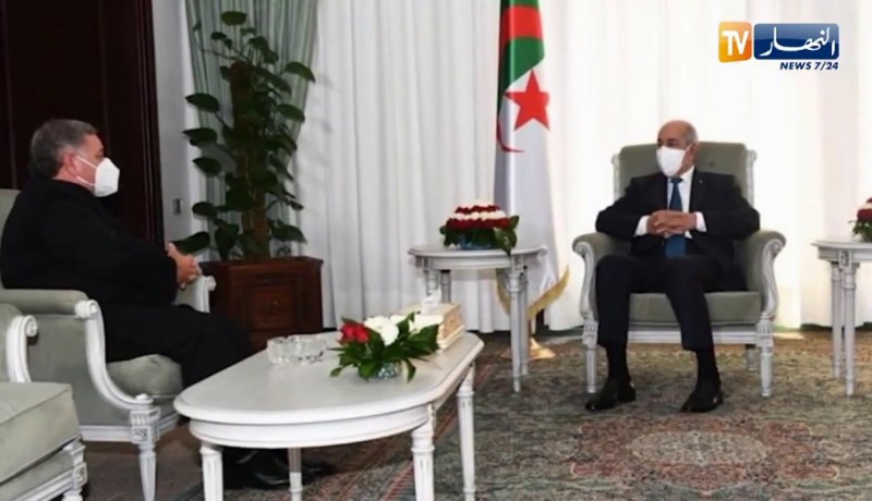 رئيس الجمهورية عبد المجيد تبون يستقبل سفير دولة الفاتيكان بالجزائر