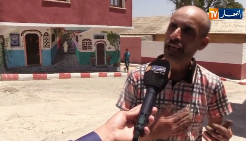 شباب يستغل الحجر الصحي بالإبداع في الرسم على الجدران