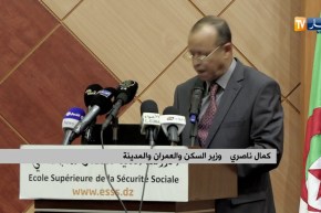 وزير السكن: “يمنع إستعمال النجارة الخشبية بالنوافذ وإستبدالها بالأليمنيوم”