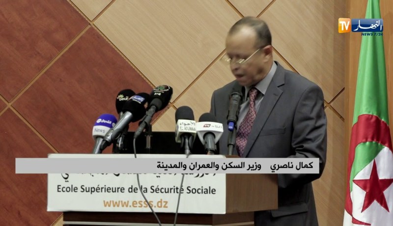 وزير السكن: “يمنع إستعمال النجارة الخشبية بالنوافذ وإستبدالها بالأليمنيوم”