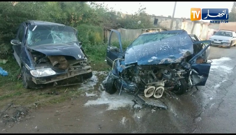 إصابة 7 أشخاص في إصطدام بين سيارتين بعين تموشنت