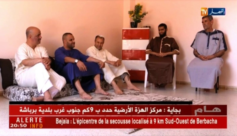 البويرة: تلاميذ يعتدون على أستاذ منعهم من الغش في إمتحان البكالوريا