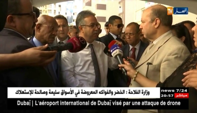 سكن: وزير السكن ينفعل.. ويهدد