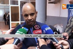 وزير الشباب والرياضة يكرم وفاق ورقلة وفتيات أقبو بعد تتويجهم بكأس الجمهورية