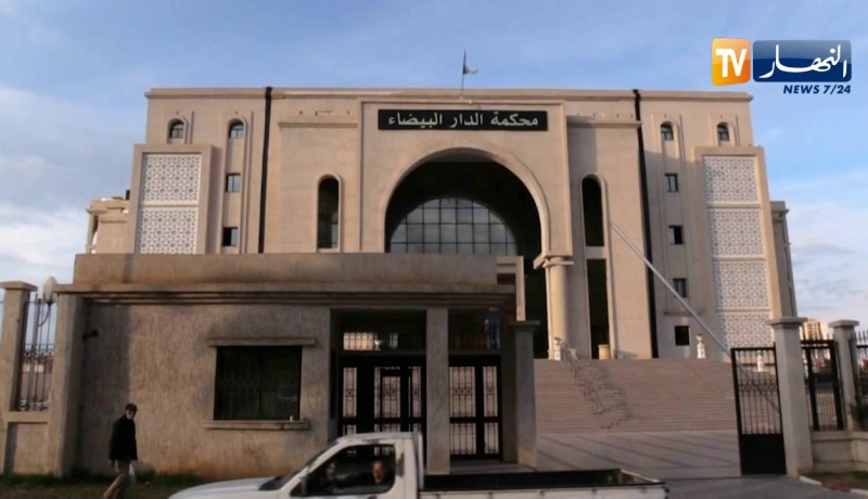 عدالة: عام حبس نافذ للمناصر الذي رفع لافتة “يتنحاو قاع” في مصر