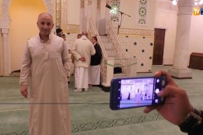 دين: السالفي حاضر بقوة بعد صلاة التراويح في مسجد كتشاوة