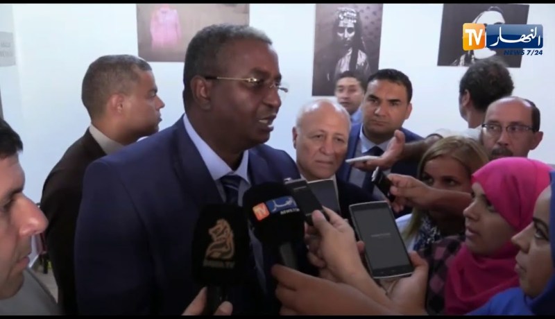 وزير السياحة يحث أصحاب الفنادق الخواص على تكوين واعادة تأهيل إطاراتها