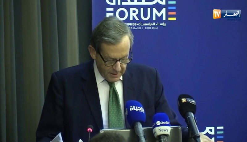 مبعوث الوزير الأول البريطاني: “نحن مستعدون للمساهمة في إنجاح الإنتقال الطاقوي بالجزائر”