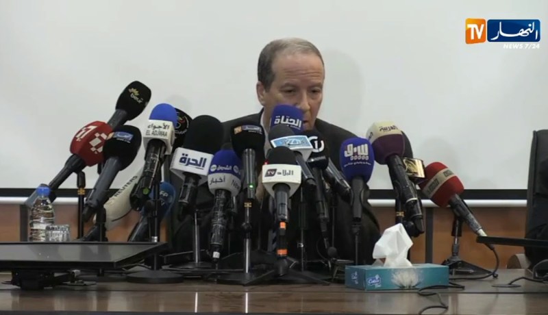 جمال فورار: “مكاش خطر إنتشار فيروس كورونا..لهذا لا داعي لوضع الكمامات”