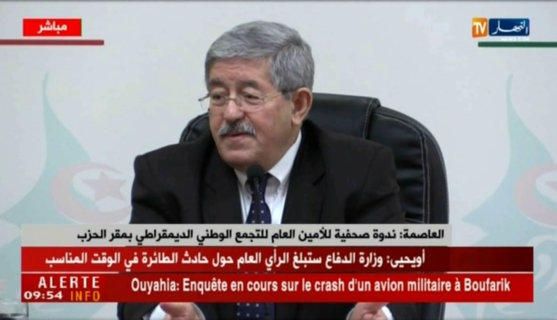 ندوة صحفية للأمين العام للتجمع الوطني الديمقراطي بمقر الحزب