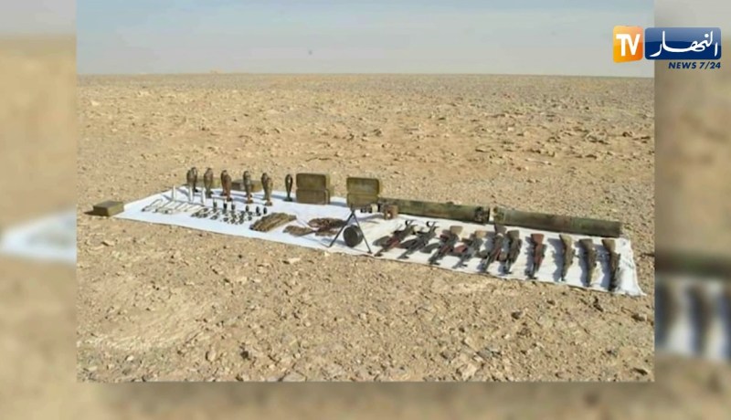 دفاع: كشف مخبأ للأسلحة والذخيرة قرب الشريط الحدودي الجنوبي بتمنراست