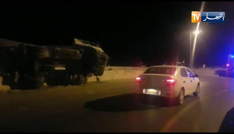 قسنطينة.. جريحان في حادث مرور بجبل الوحش اثر انقلاب شاحنة