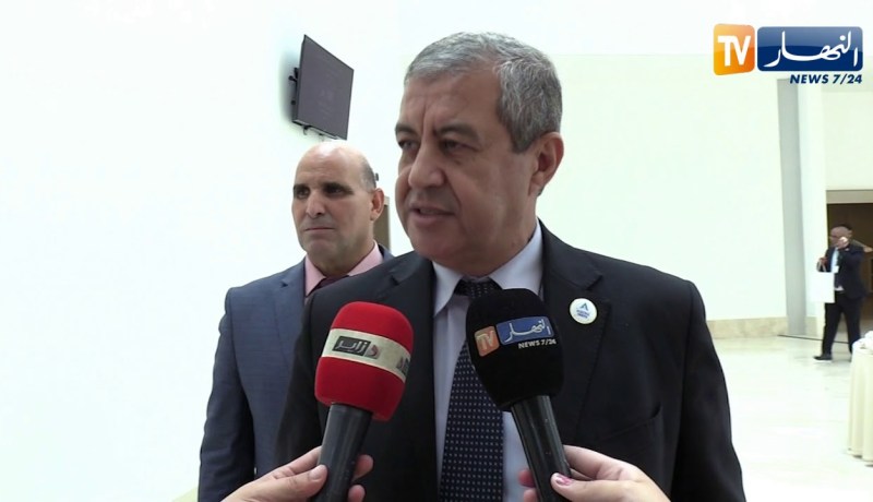 “حسان رابحي”  يعلق على تشديد الإجراء من بعض الدول على الجزائريين !!