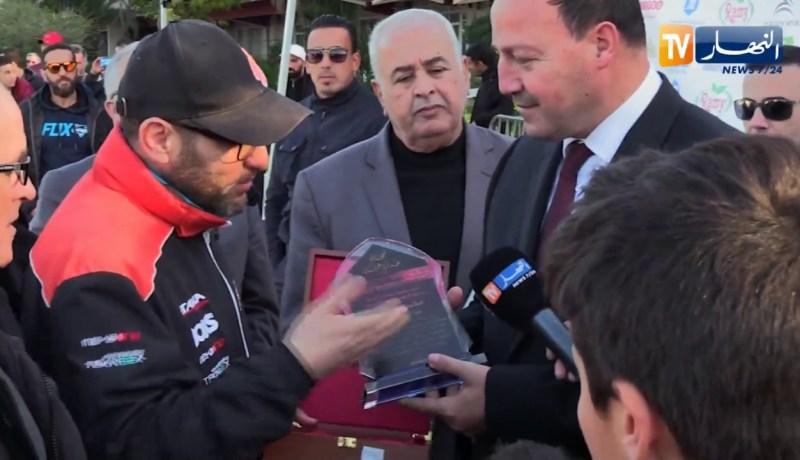 مؤسس ميغا كارت لرياضة الكارتيغ تكرم وزير الشباب والرياضة