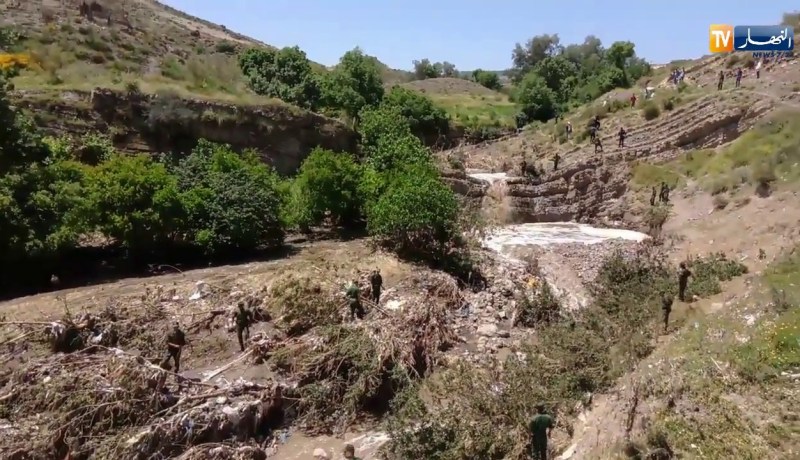 حصري.. درك سطيف يواصل البحث عن مفقود فيضانات عين الكبيرة