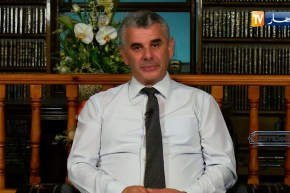 نور المعرفة: الصادق وفيّ “ويذ يصفان”