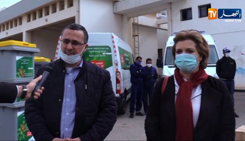 وزارة البيئة توزع مستلزمات الوقاية لفائدة عمال الصحة والنظافة بوهران