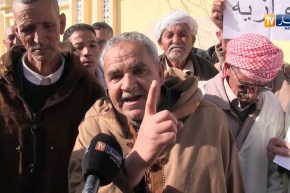المسيلة/ الفلاحون يحتجون أمام مقر الولاية للمطالبة برخص لحفر الآبار