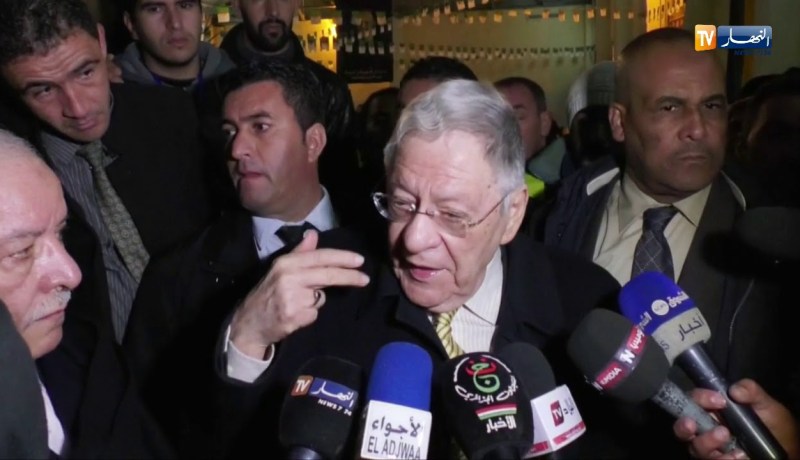 ولد عباس: قرار إختيار اللغة الحرفية التي تُكتب بها اللّغة الأمازيغية من صلاحيات الأكاديمية