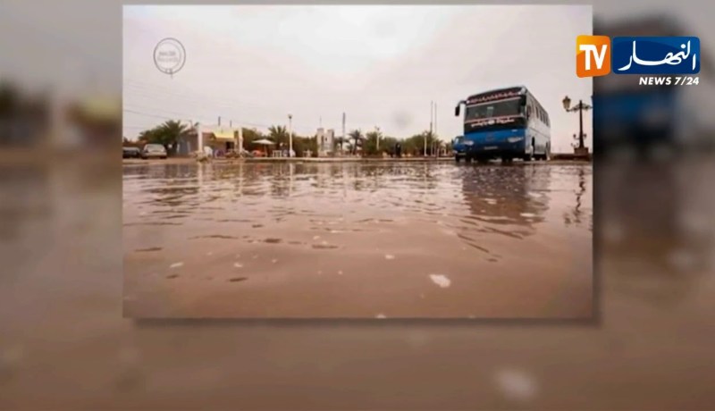 أدرار: تساقط أمطار غزيرة بالمناطق الجنوبية للولاية