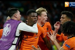 هولندا تحقق فوزا مثيرا بثلاثية لهدفين ضد أوكرانيا