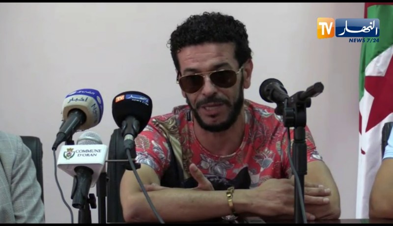 الشاب نصرو يقصف مغنيي الراي الجدد ويطالبهم بالكلمة الملتزمة