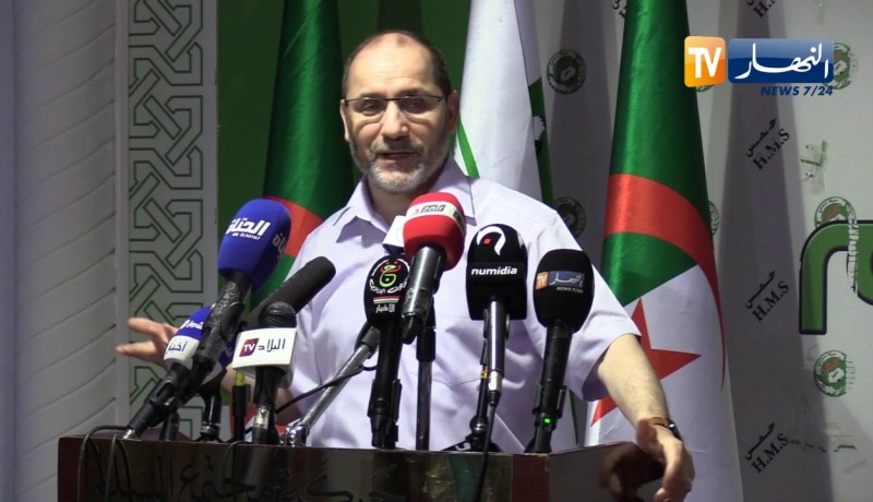 مقري: ما جرى في منتدى الحوار الوطني سوء تفاهم وهاذا لا يفسد عظمة الحدث