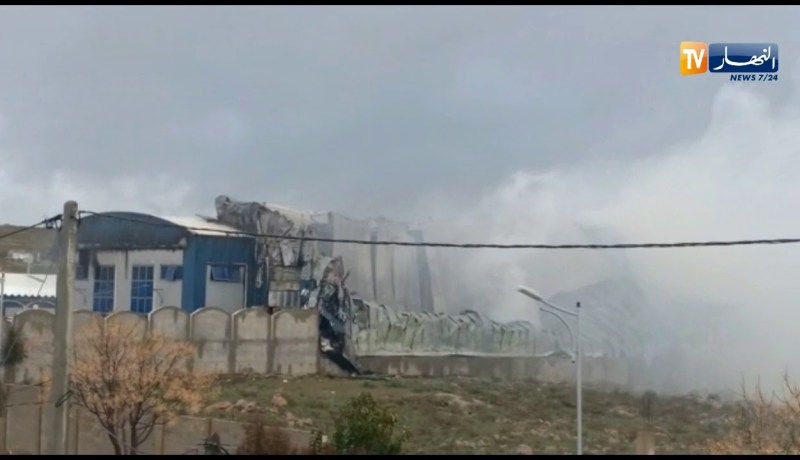 قسنطينة/ حريق مطبعة “الخبر” أتى على آلاف الطباعة ومخزون الورق..والشرطة تفتح تحقيق