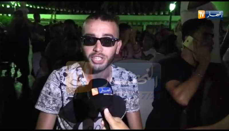 الشاب “نصرو ” يحيي أوّل حفل فني له بعد أكثر من 20 سنة غياب بوهران