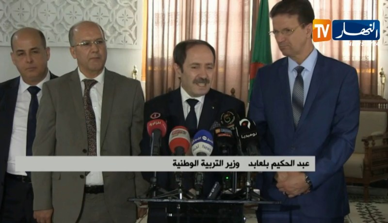بلعابد : ” تمّ إستكمال كل البرنامج الدراسي في كلّ المستويات !! “