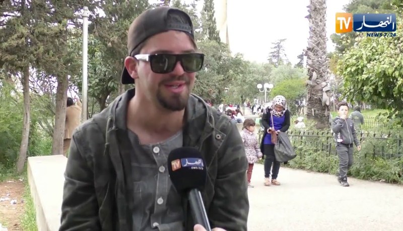 فن: أسامة ينبض فنا و المصدر حراك الشارع..شباب الحرية