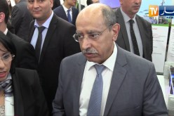 مؤسسة هواوي تعرض بالصالون محول للطاقة الشمسية لكي تصبح نظيفة قابلة للاستعمال