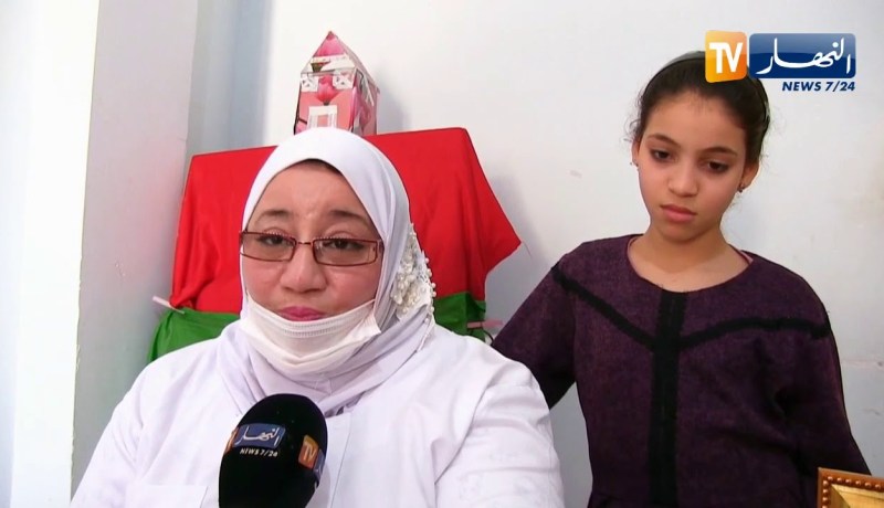 جيجل : غنية .. حرفية تبدع في تحويل أعشاب طبيعية إلى صابون وزيوت للتجميل