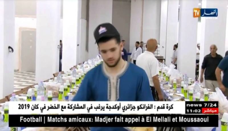 تيزي وزو: شباب عرش ايحسناون وتجارها يتطوعون لإفطار المحتاجين وعابري السبيل