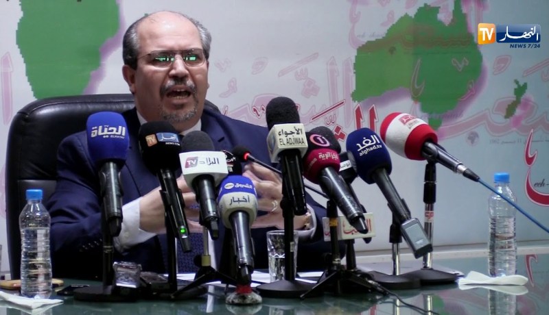 محمد عيسى: “هناك من يريد إحباط معنويات الجزائريين بالأفكار الكاذبة”